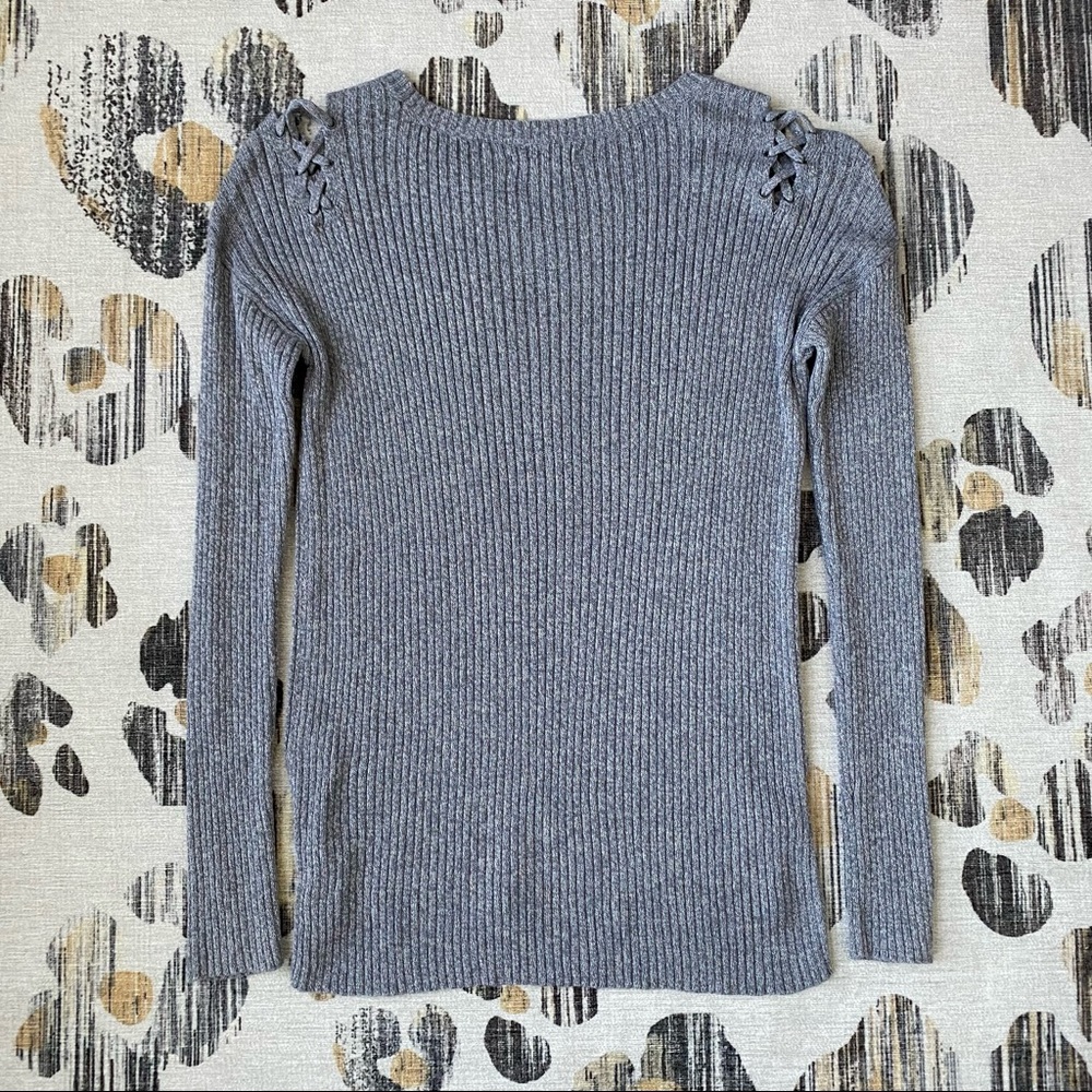 gray sweater - Picture 3 of 4